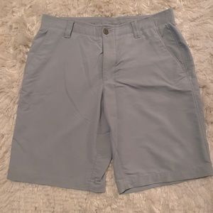 Men’s Under Armour Golf Shorts Gray Large Size 34